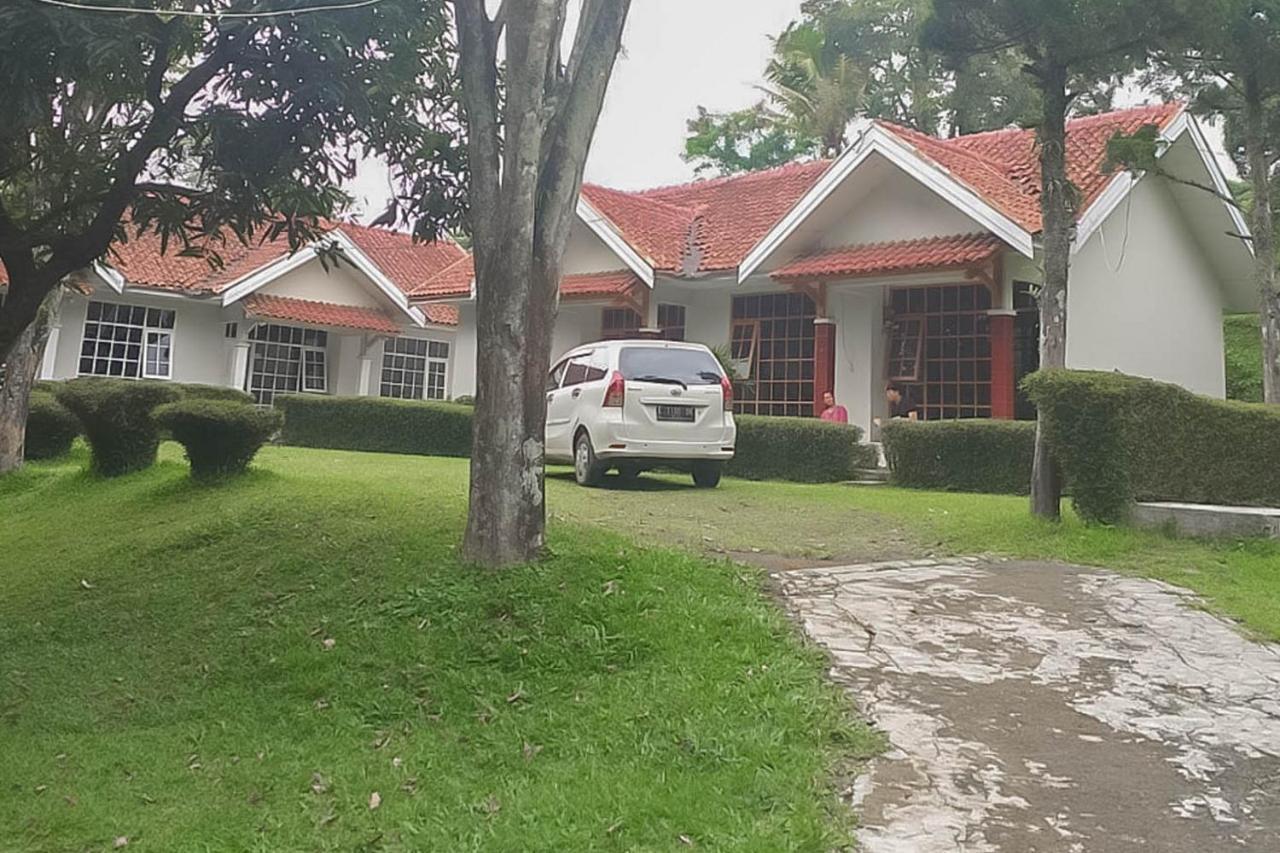 Villa Getsemani Mitra Reddoorz Sangkanurip Exterior photo